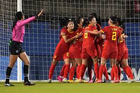 ESPN看热闹不嫌事大，他们联系了克内克特的经纪团队….